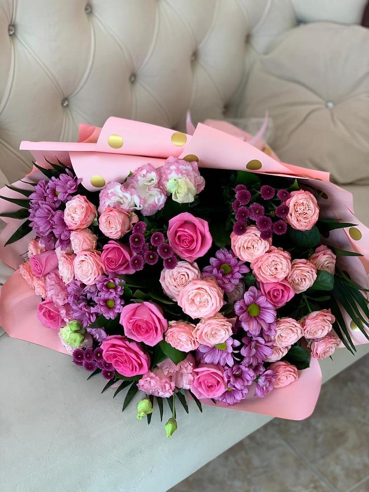 Букет цветов из: Хризантемы, Розы и Лизиантусы в Жилино-2