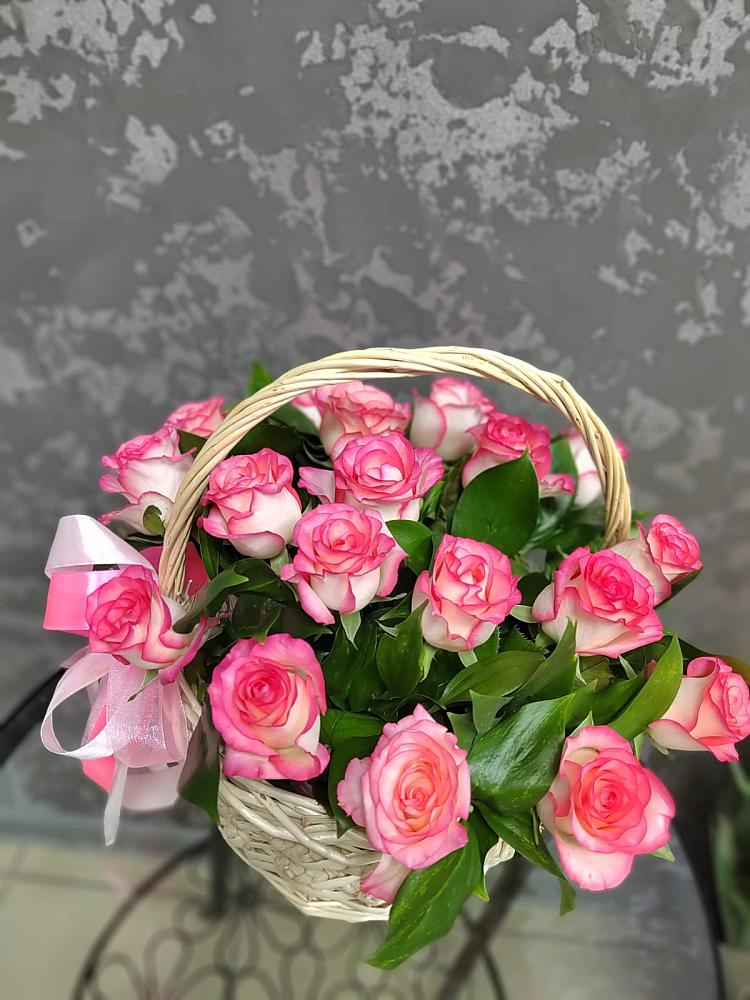 Цветочная композиция из Розы в корзине в Жилино-2