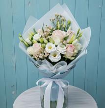 Букет цветов из:  Розы и Лизиантусы в Жилино-2
