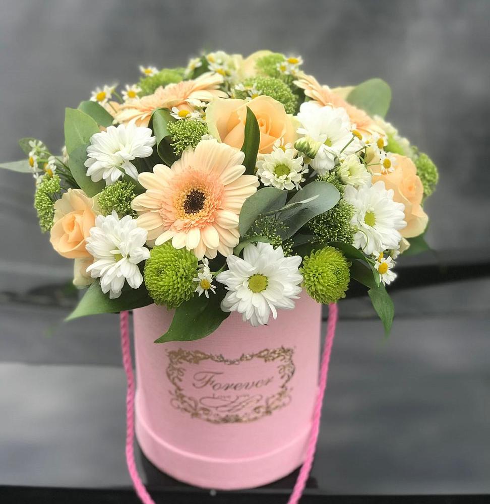 Цветочная композиция из Розы, Герберы и Хризантемы в шляпной коробке в Жилино-2